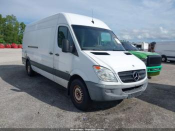  Salvage Mercedes-Benz Sprinter 2500