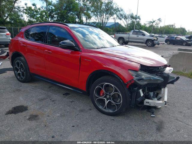  Salvage Alfa Romeo Stelvio