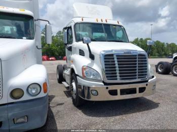  Salvage Freightliner Cascadia 113