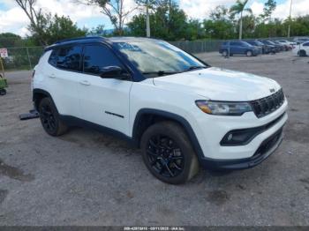  Salvage Jeep Compass