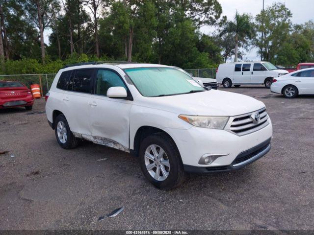  Salvage Toyota Highlander