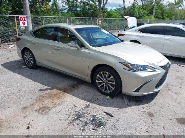  Salvage Lexus Es