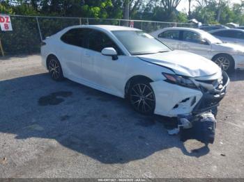  Salvage Toyota Camry