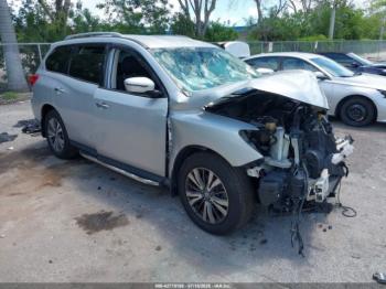 Salvage Nissan Pathfinder