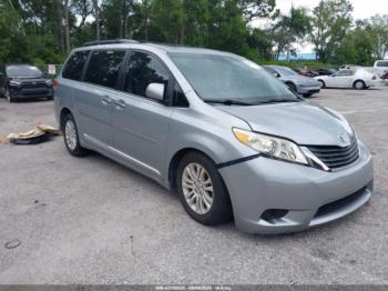  Salvage Toyota Sienna