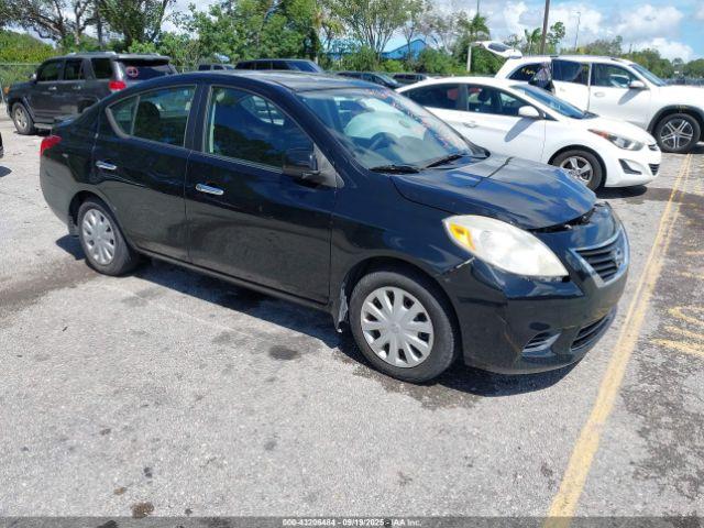  Salvage Nissan Versa