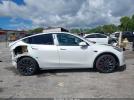 Tesla Model Y Performance Dual Motor All-wheel Drive Image 2