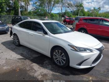  Salvage Lexus Es