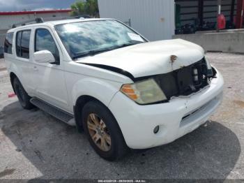 Salvage Nissan Pathfinder