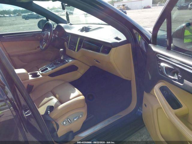 Porsche Macan S Image 5
