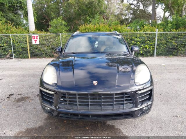 Porsche Macan S Image 12