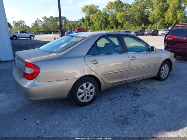 Toyota Camry Image 7