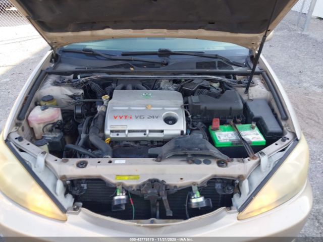 Toyota Camry Image 9