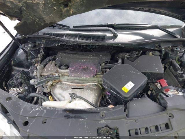 Toyota Camry Se Image 14