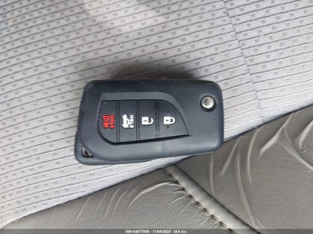 Toyota Camry Se Image 3