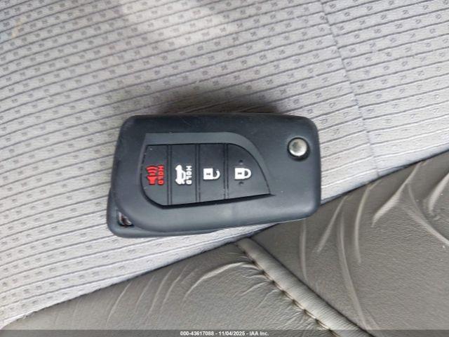 Toyota Camry Se Image 3