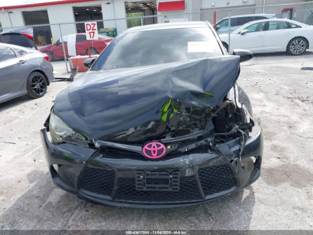 Toyota Camry Se Image 2