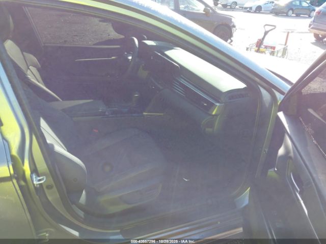 Toyota Camry Xse Image 4