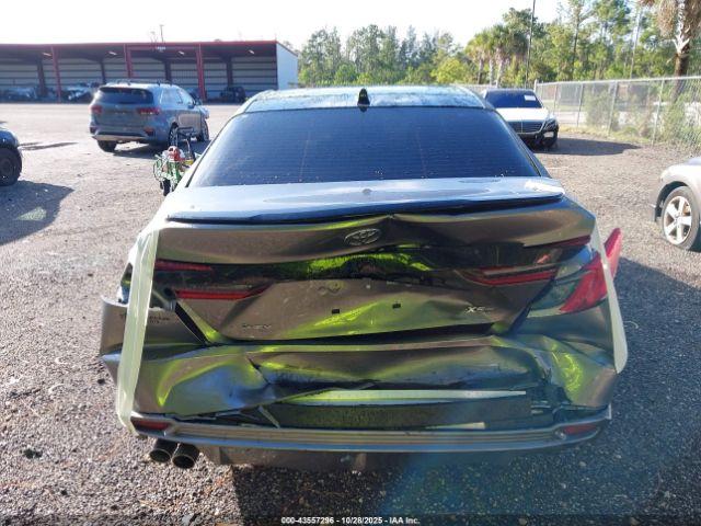 Toyota Camry Xse Image 3