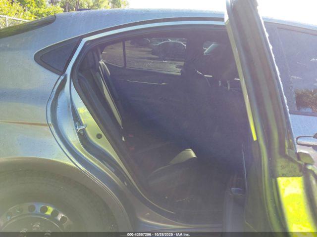 Toyota Camry Xse Image 10