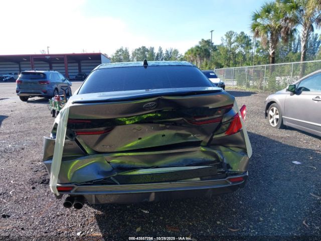 Toyota Camry Xse Image 16