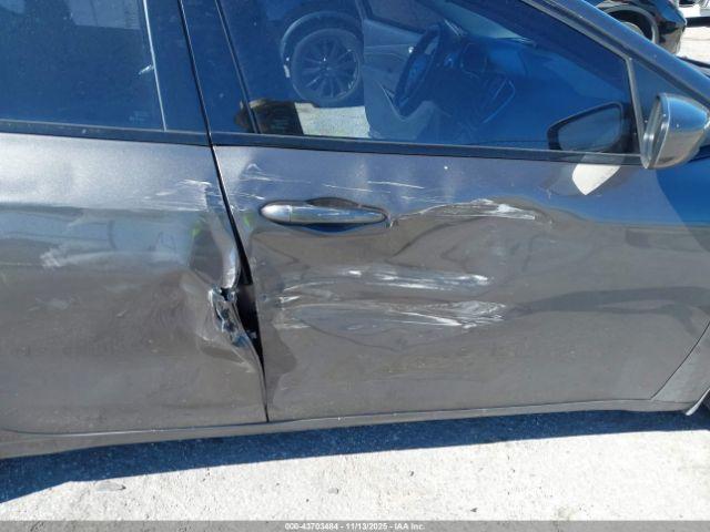 Dodge Dart Sxt Image 8