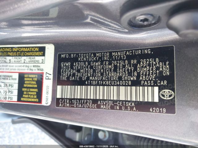 Toyota Camry Se Image 11