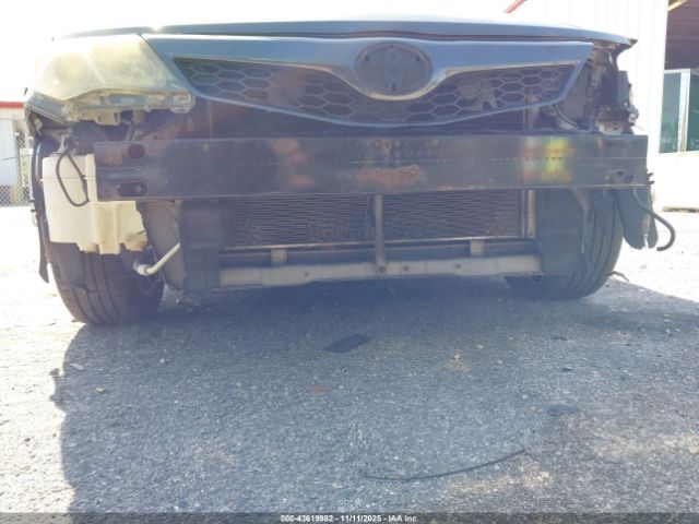 Toyota Camry Se Image 9