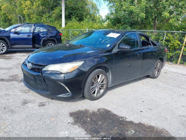 Toyota Camry Se Image 10