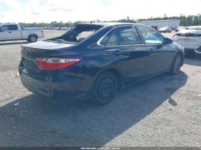 Toyota Camry Se Image 13