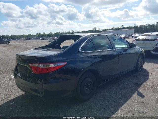 Toyota Camry Se Image 2