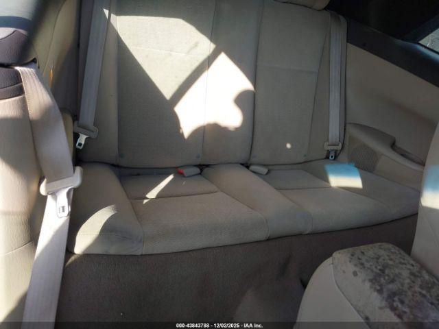 Toyota Camry Se Image 6