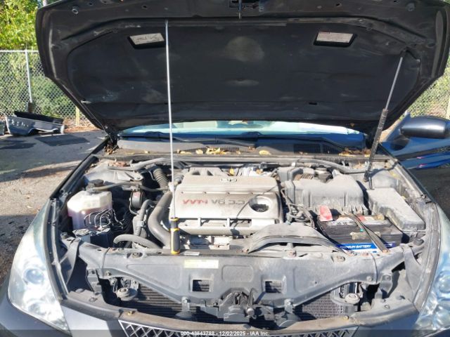 Toyota Camry Se Image 7