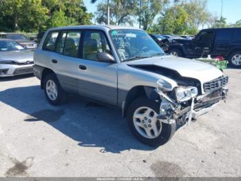  Salvage Toyota RAV4