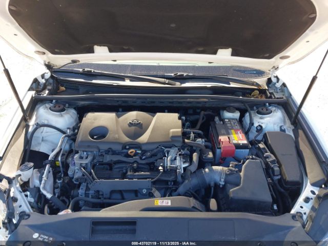 Toyota Camry Se Image 7