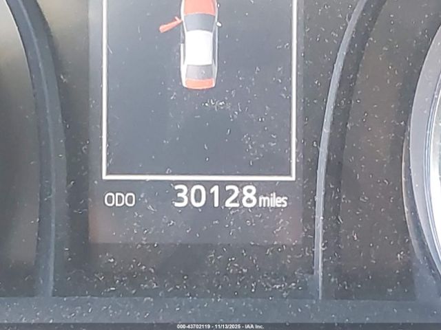 Toyota Camry Se Image 14