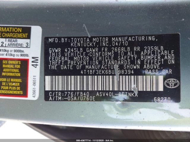 Toyota Camry Le Image 13