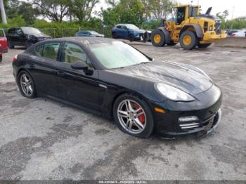  Salvage Porsche Panamera