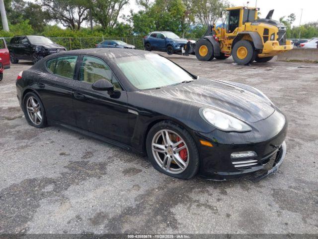  Salvage Porsche Panamera