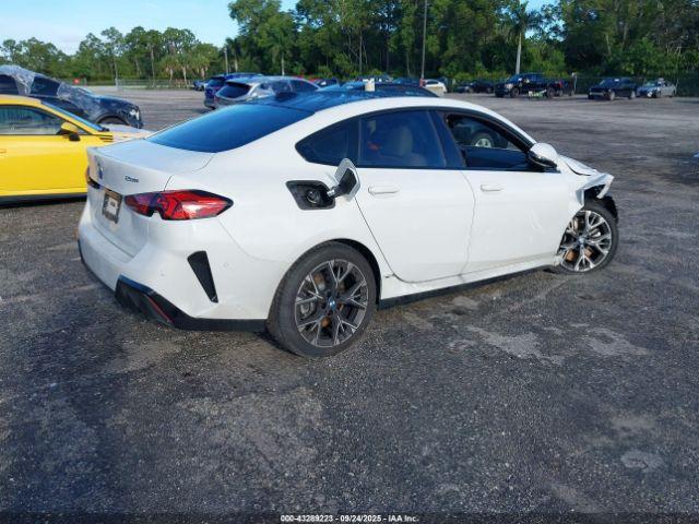 BMW 2 Series Image 15