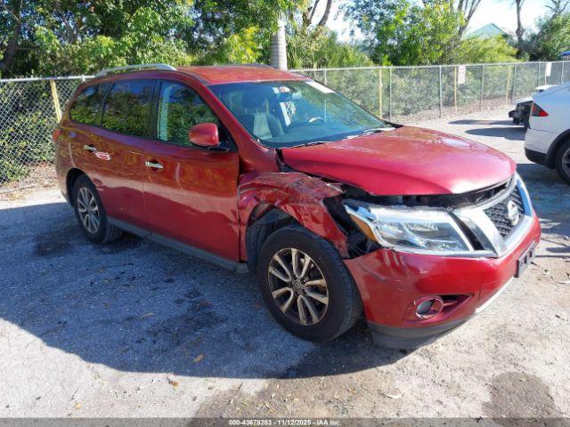  Salvage Nissan Pathfinder
