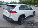 Toyota RAV4 Xle Premium Image 2