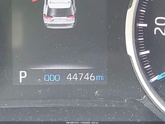 Toyota RAV4 Xle Premium Image 16