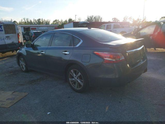 Nissan Altima 2.5 Sv Image 9