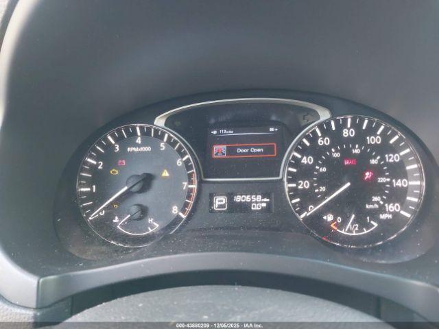 Nissan Altima 2.5 Sv Image 8