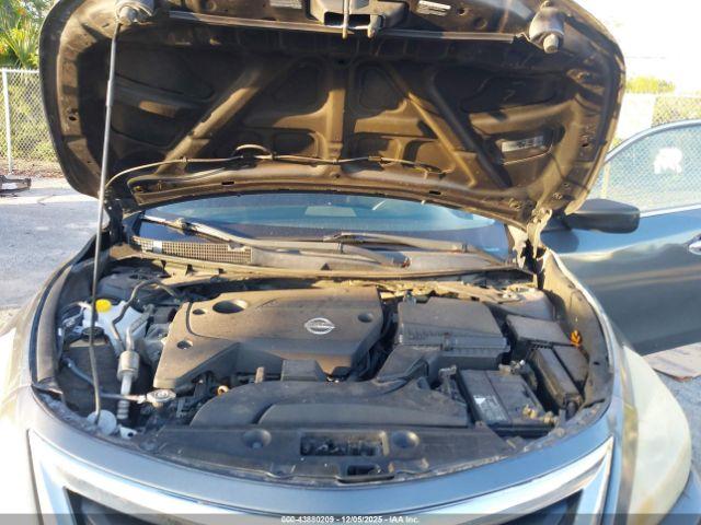 Nissan Altima 2.5 Sv Image 4