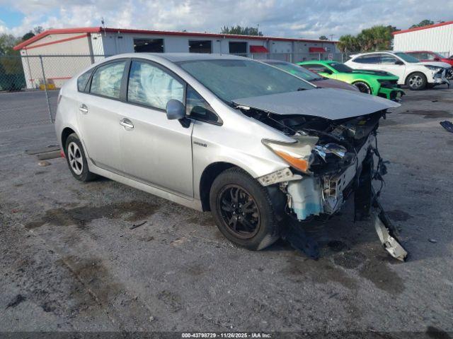  Salvage Toyota Prius