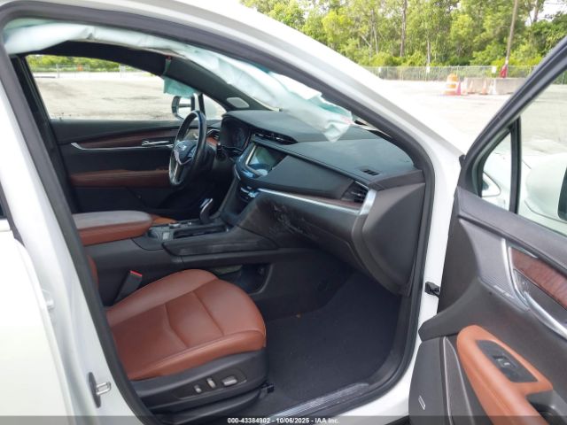 Cadillac XT5 Fwd Premium Luxury Image 6