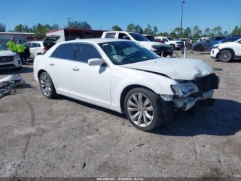  Salvage Chrysler 300