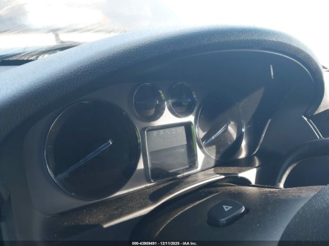 Cadillac Escalade Standard Image 11